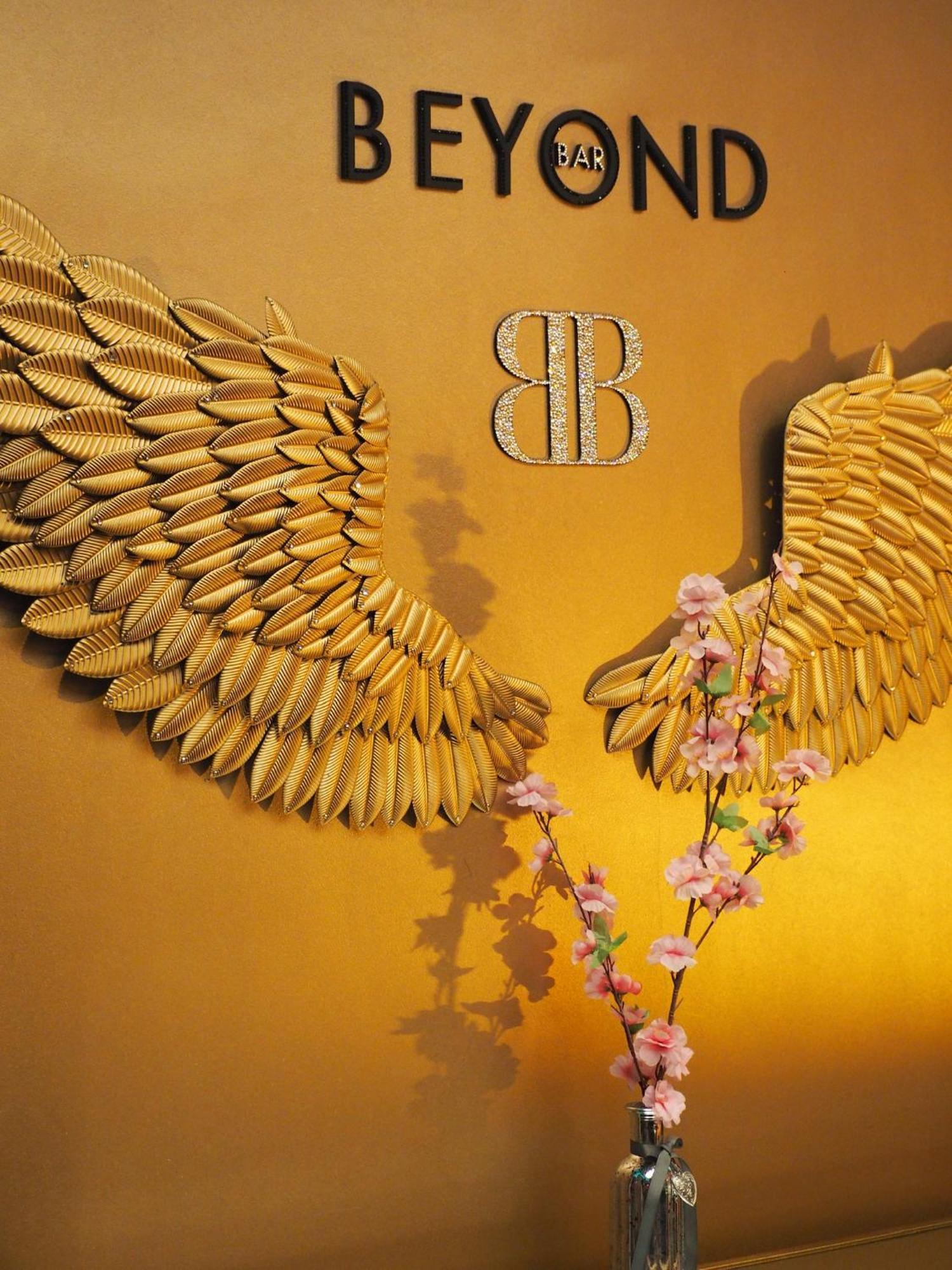 Beyond - Romantic Basement Apartment - Close To Beach - With Parking บอร์นมัธ ภายนอก รูปภาพ